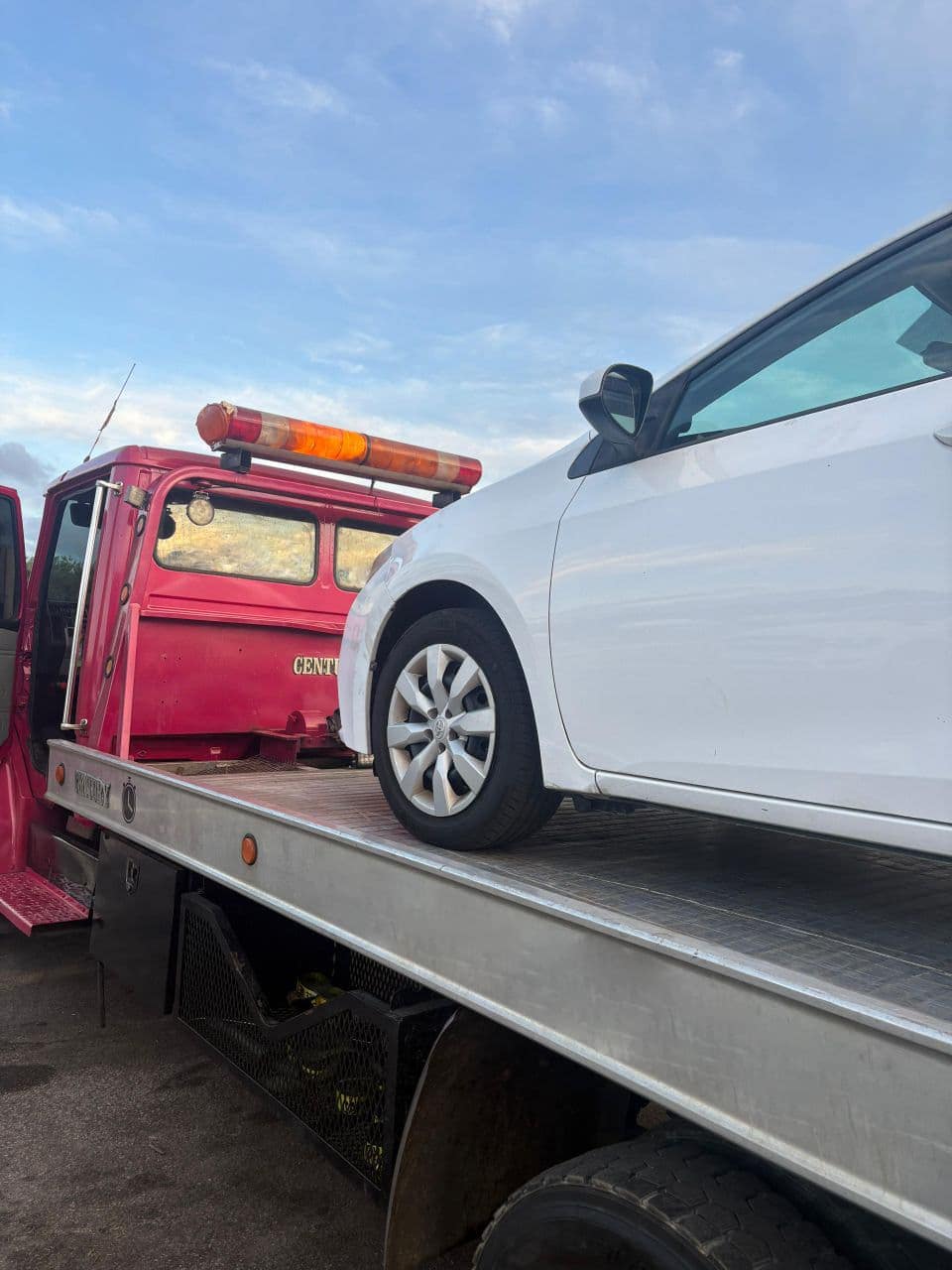 Elite Flash towing truck